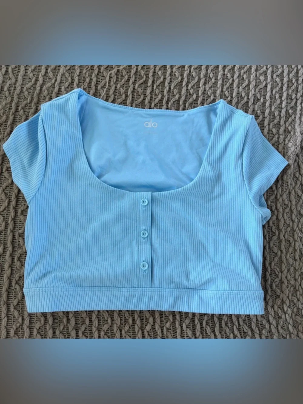 ALO Yoga Blissful Henley Bra Top in Sky Blue Size Large